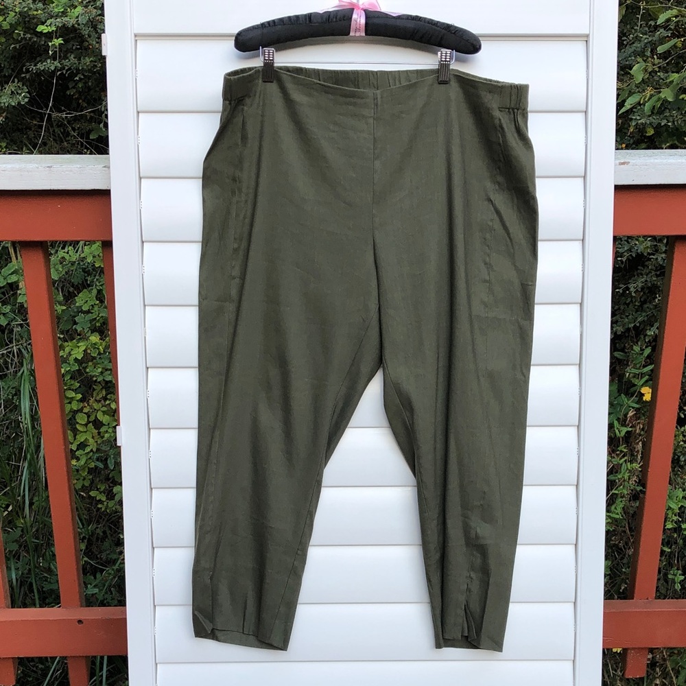 NWT J. Jill Moss Green Women's Capris